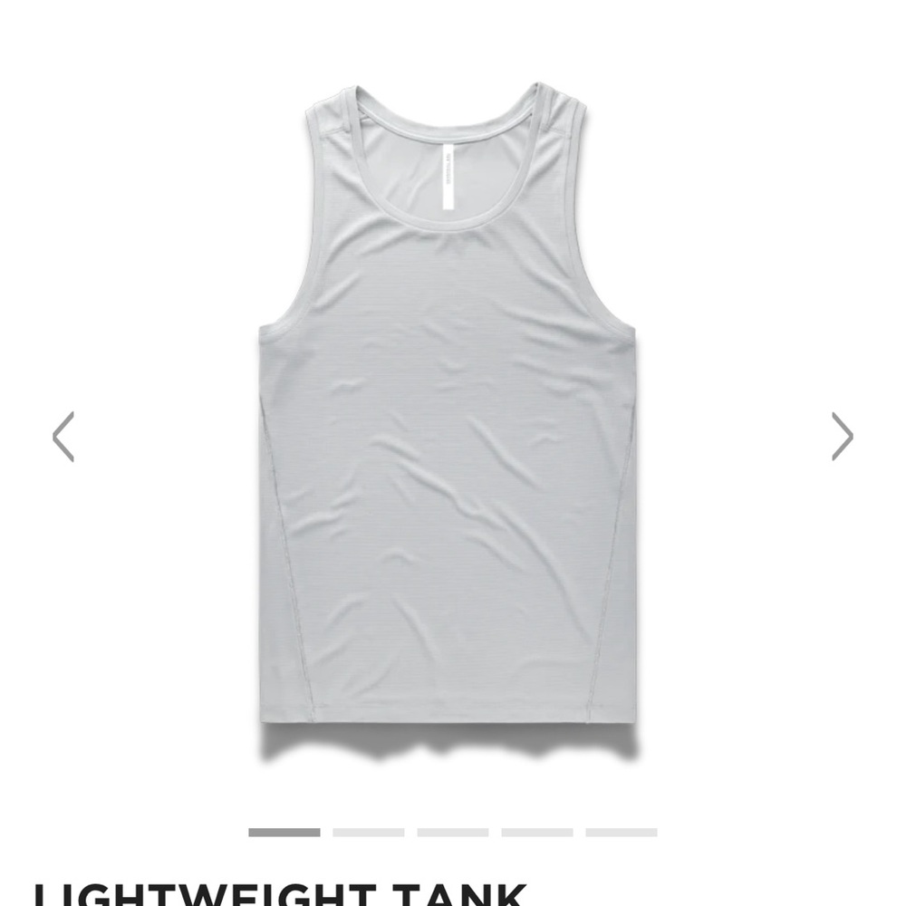 Ten Thousand lightweight Tank in light grey